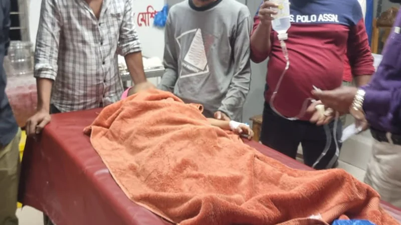 খতনা করাতে গিয়ে পুরুষাঙ্গ কেটে ফেললেন হাজাম