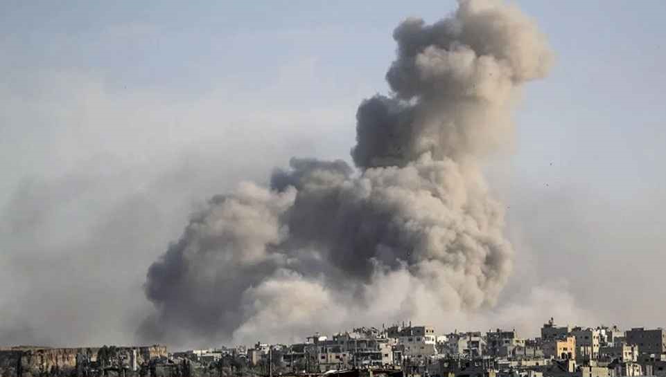 গাজায় ইসরায়েলের হামলা, নিহত আরও ৬৪