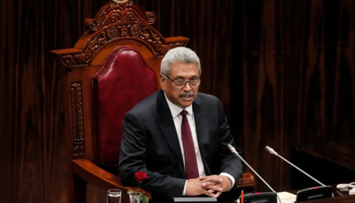 বিমানবন্দরে বাধার পর সমুদ্রপথে পালানোর চেষ্টা লঙ্কান প্রেসিডেন্টের!