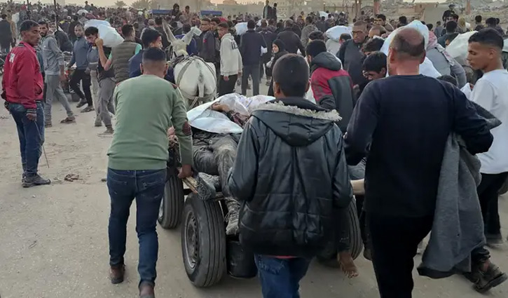 গাজায় ত্রাণ নিতে যাওয়া ফিলিস্তিনিদের ওপর ইসরায়েলের গুলি, নিহত ২৬