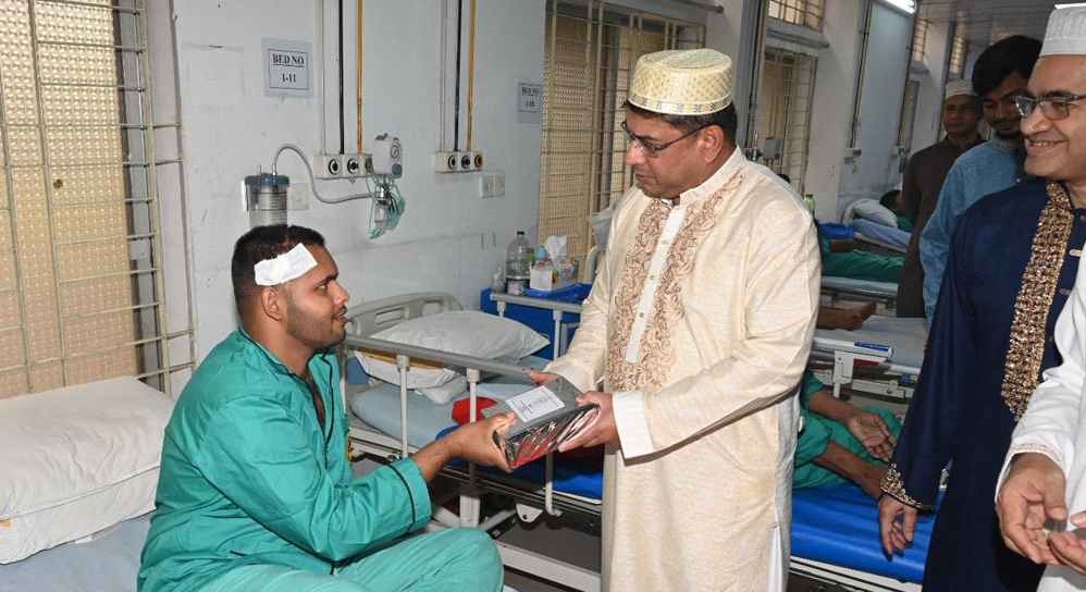 সিএমএইচসহ বিভিন্ন সেনা ক্যাম্প পরিদর্শন করলেন সেনাপ্রধান