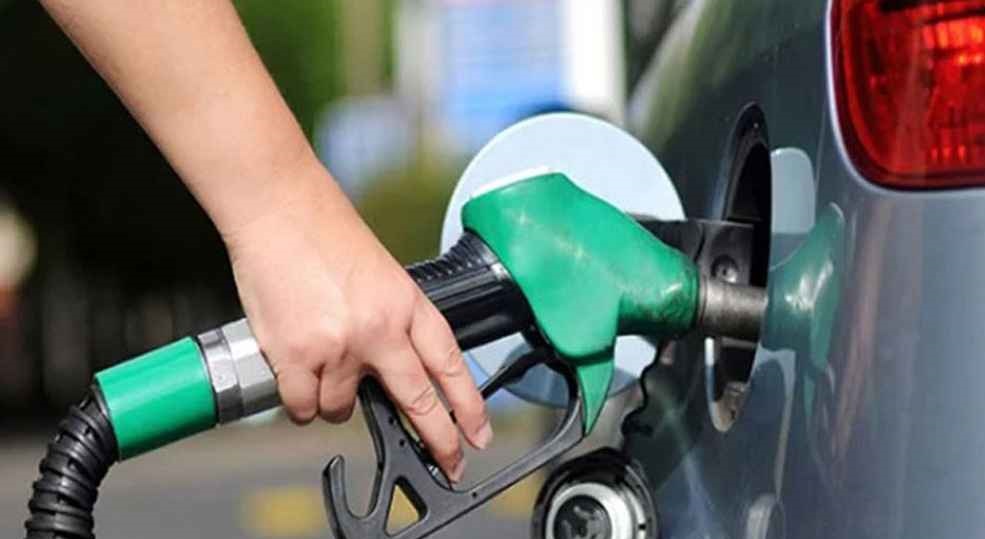 দাম কমলো জ্বালানি তেলের