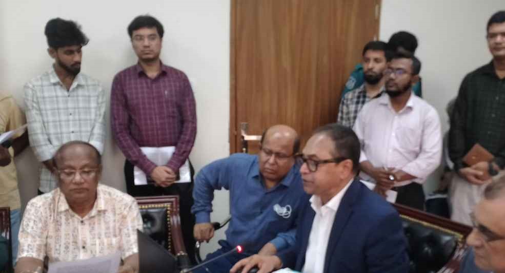 যুবকদের ঋণ দেবে সরকার