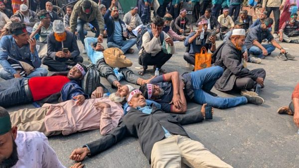 0b6385f2f98645e4d791fa8ba2de425e796682627671bd8ed86176204e2ad13a.0