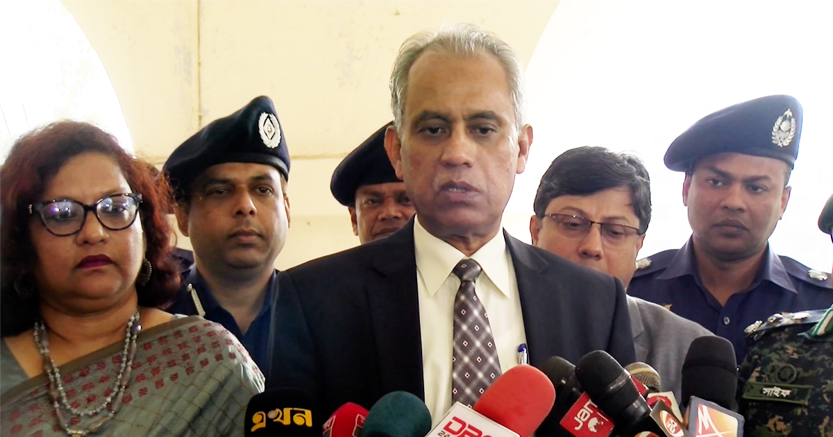 নির্বাচনী প্রক্রিয়ায় প্রার্থীদের কার্যক্রমে এনালগ পদ্ধতি থাকছে না: ইসি আলমগীর