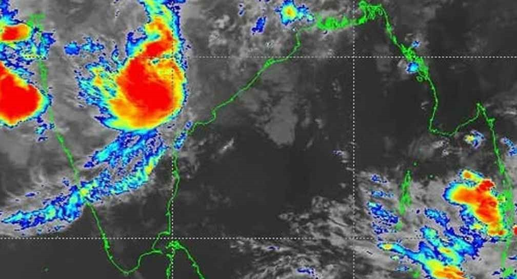 বৃষ্টিবলয় আঁখির প্রভাবে সারাদেশেই বজ্রসহ বৃষ্টির আভাস