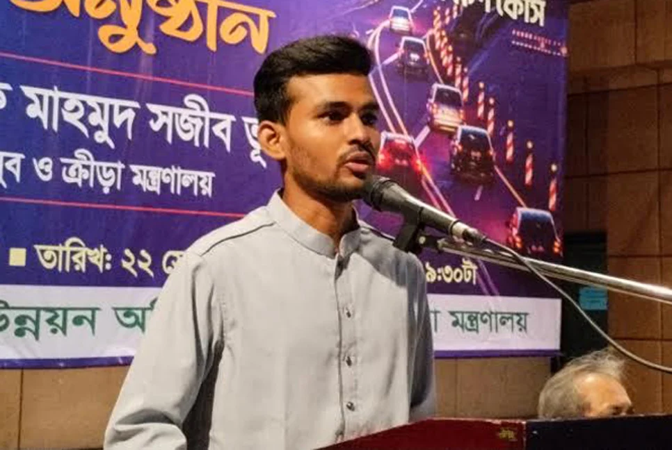 ট্রাফিক ব্যবস্থা আধুনিকায়নের পাশাপাশি সংস্কারের প্রয়োজন : উপদেষ্টা আসিফ