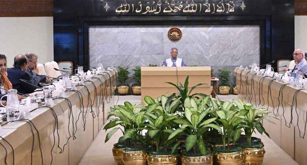 ভূমিকম্পের প্রস্তুতি নিয়ে জরুরি বৈঠকে প্রধান উপদেষ্টা