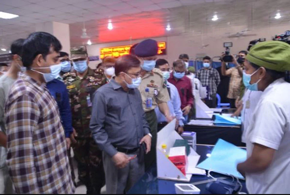 ‘ঢাকা থেকে শুরু হবে শিশুদের করোনা টিকা দেওয়া’