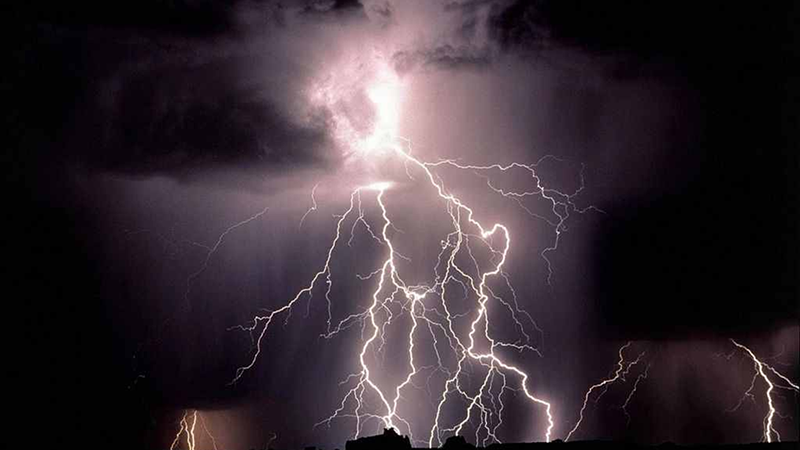 বজ্রপাতে প্রাণ গেল ৩ জনের