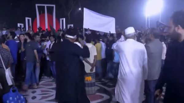 1650fee2b59255d3742e4635b66c8767ba0dc2429da53639027972c9cbd9d564.0