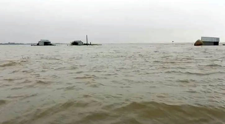 গরু খুঁজতে গিয়ে জোয়ারের স্রোতে নানী-নাতনিসহ তিনজনের মৃত্যু