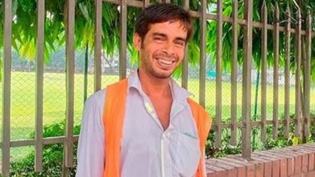 কুড়িয়ে পাওয়া আইফোন ফেরত দেয়াই পুরস্কৃত করবেন মেয়র আতিক