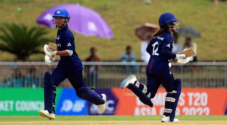 চমকে দিয়ে পাকিস্তানকে হারাল থাইল্যান্ড