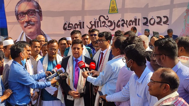 কূটনীতিকদের মন্তব্য করতে বাধ্য করছে গণমাধ্যম: পররাষ্ট্রমন্ত্রী