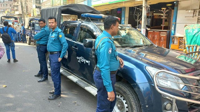মির্জা আব্বাসের বাসা ঘেরাও করেছে আইনশৃঙ্খলা বাহিনী