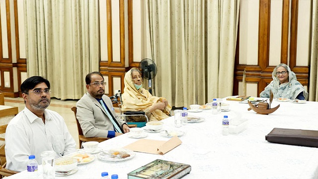 প্রধানমন্ত্রীর সঙ্গে রওশন ও জিএম কাদেরের সাক্ষাৎ