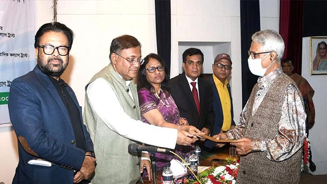 মেট্রোরেল চালুতে খুশি হতে পারেনি বিএনপি: তথ্যমন্ত্রী