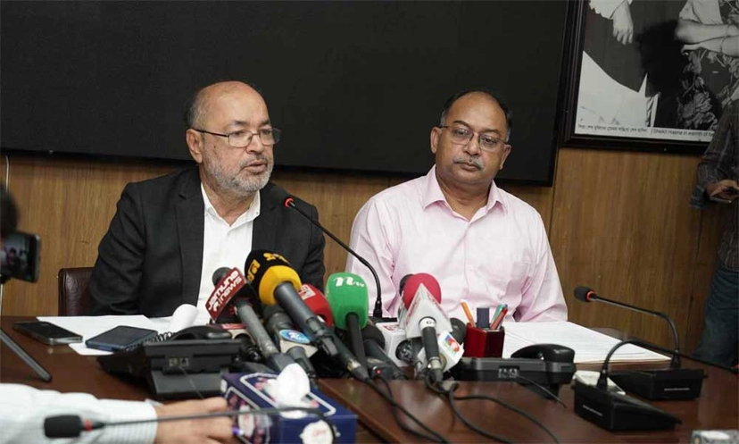 রাত ৮টার মধ্যে উপকূলবাসীকে আশ্রয়কেন্দ্রে নেওয়ার নির্দেশনা, ছুটি বাতিল