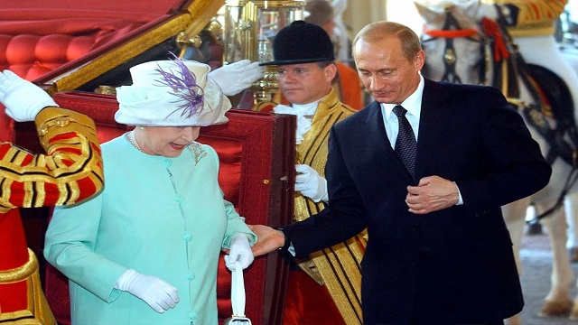 রানির অন্ত্যেষ্টিক্রিয়ায় আমন্ত্রণ না পেয়ে চটেছে রাশিয়া