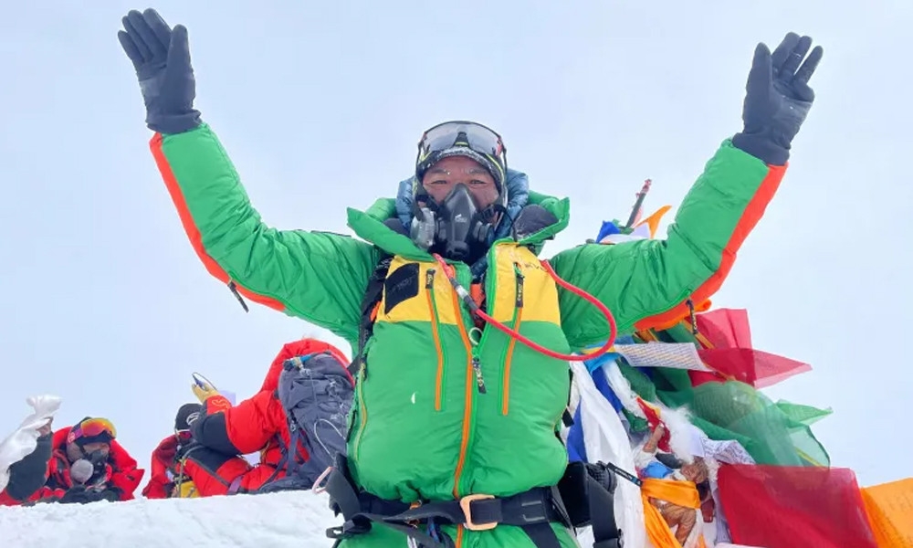 ২৯তম বার এভারেস্টের চূড়ায় পৌঁছে নিজের রেকর্ড ভাঙলেন কামি রিতা