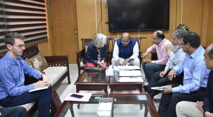 বজ্রপাতে ক্ষয়ক্ষতি ও প্রাণহানি কমাতে আধুনিক প্রযুক্তি ব্যবহার করছে সরকার
