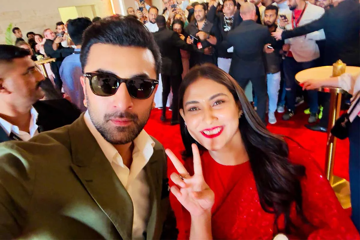 রণবীরের সেলফিতে মেহজাবীন