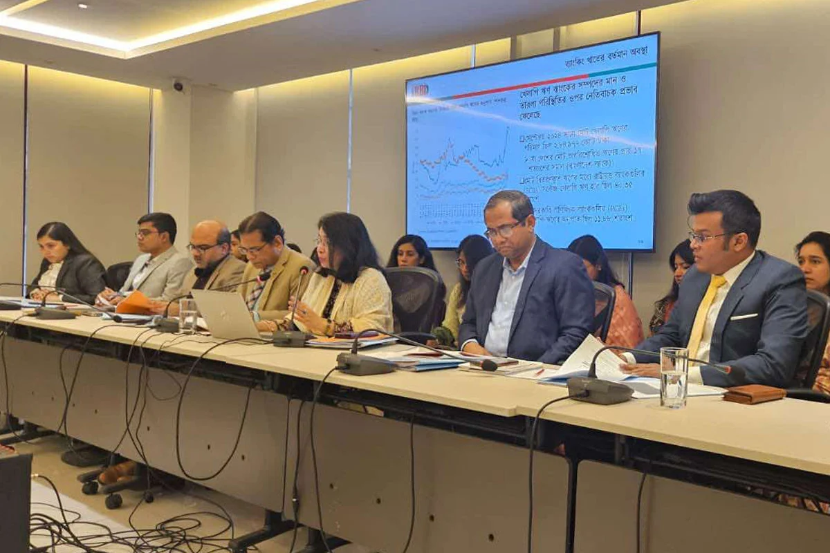 ব্যবসা-বাণিজ্যে স্বস্তি আনার মতো পদক্ষেপ নেই সরকারের: সিপিডি