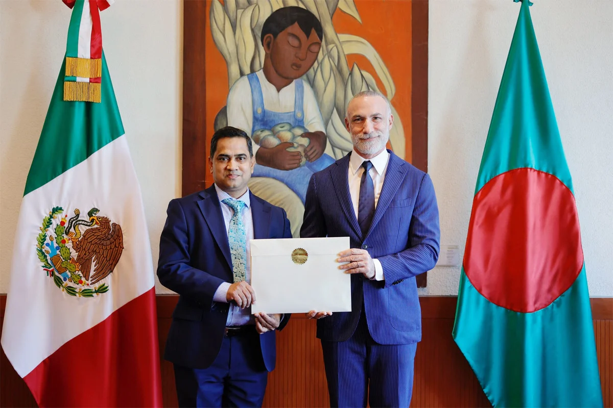 ম‍্যাক্সিকোতে রাষ্ট্রদূত হিসেবে মুশফিকুল আনসারীর পরিচয়পত্র পেশ