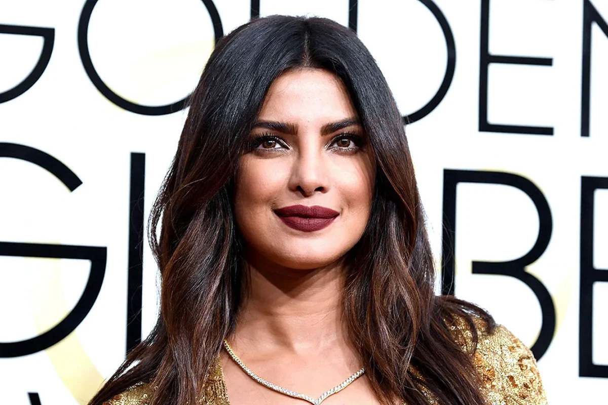 কুরুচিকর প্রস্তাব: প্রিয়াঙ্কার ক্যারিয়ার শুরুর অন্ধকার দিক উন্মোচন