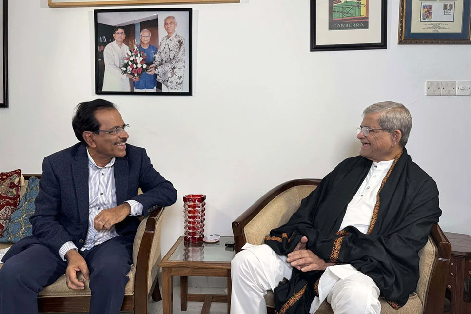 ৩৭ বছরেও দর্শক পছন্দের শীর্ষে ইত্যাদি