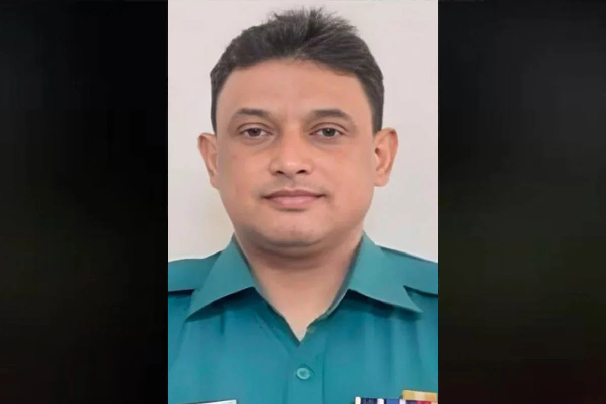 স্ত্রীসহ সাবেক ওসি মাজহারুলের দেশত্যাগে নিষেধাজ্ঞা