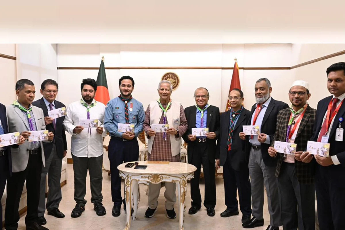 আন্তর্জাতিক মাতৃভাষা দিবসের স্মারক ডাকটিকিট অবমুক্ত করলেন ড. ইউনূস