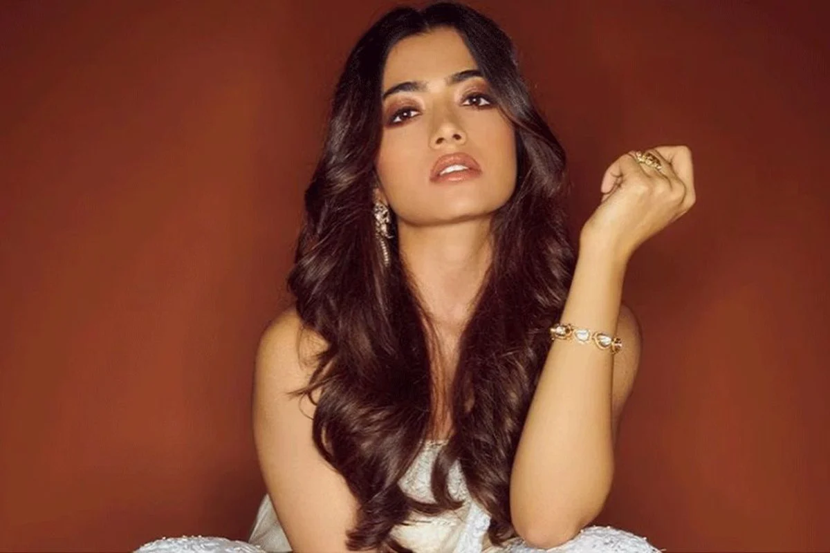 ‘অ্যানিম্যাল’-এর শুটিংয়ে রণবীরের কাণ্ডে কেঁদে ফেললেন রাশমিকা