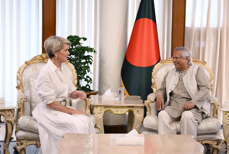 প্রধান উপদেষ্টার সঙ্গে জাতিসংঘের মিয়ানমার বিষয়ক বিশেষ দূতের বৈঠক