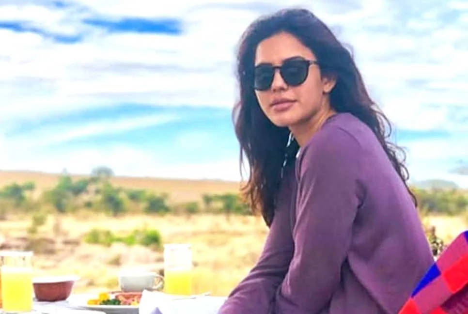 সোনা পাচারের অভিযোগে কন্নড় সিনেমার অভিনেত্রী গ্রেফতার