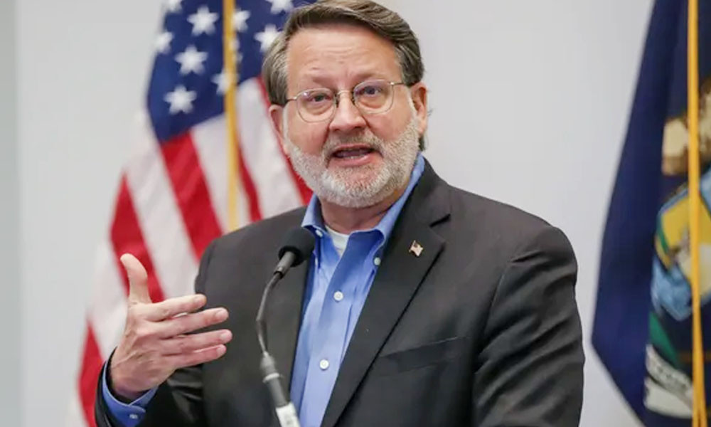 ঢাকায় আসছেন মার্কিন সিনেটর চার্লস পিটার্স