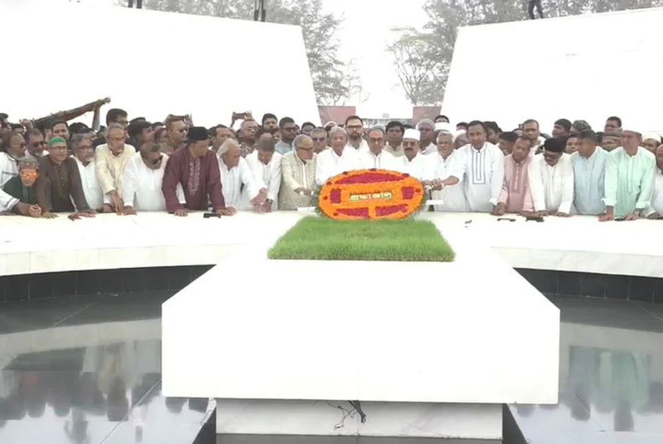 জিয়াউর রহমানের সমাধিতে বিএনপি নেতাদের শ্রদ্ধা