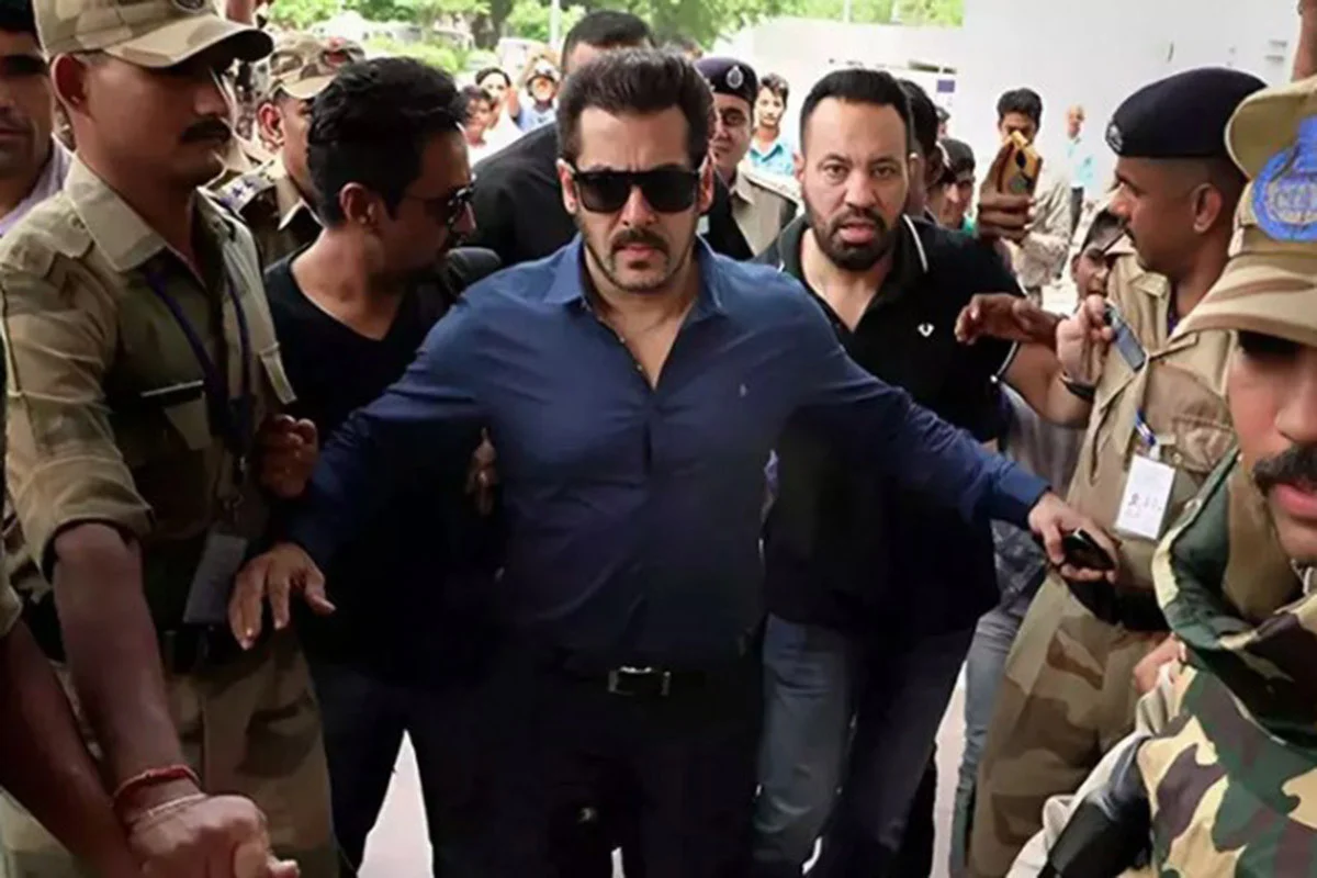 সপরিবারে সালমানকে হত্যার ছক! দুষ্কৃতীদের নজরে তার গাড়িও