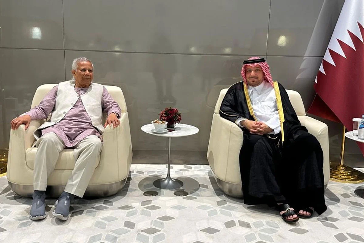 দোহায় পৌঁছেছেন প্রধান উপদেষ্টা