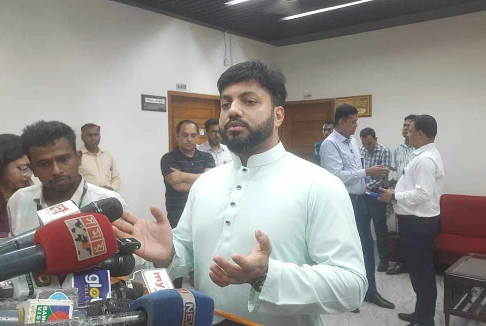 সিইসির সঙ্গে সাক্ষাৎ করলেন ইশরাক