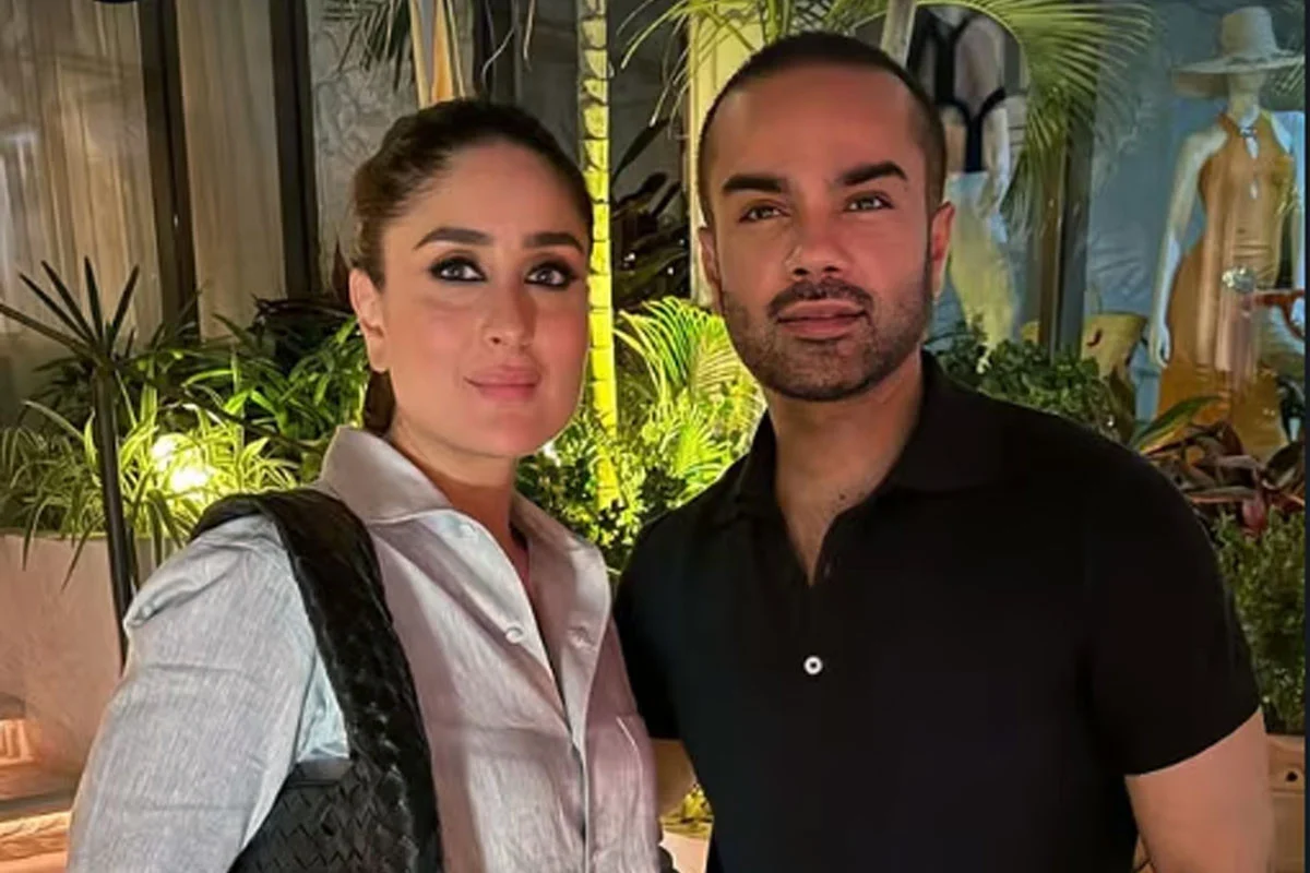 পাকিস্তানি ফ্যাশন ডিজাইনারের সঙ্গে ছবি তুলে বিপাকে কারিনা