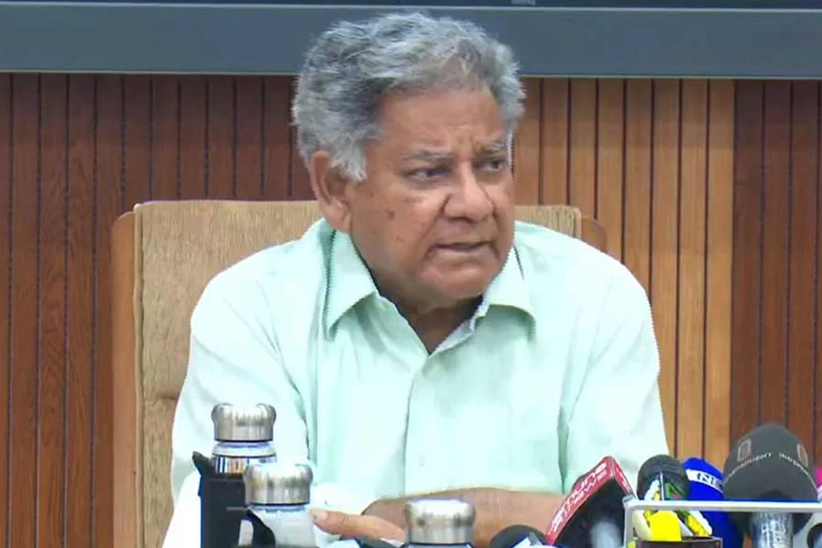 ‘শ্রমিক-মালিকের স্বার্থ অক্ষুণ্ন রেখে শ্রম আইন সংশোধন করা হচ্ছে’