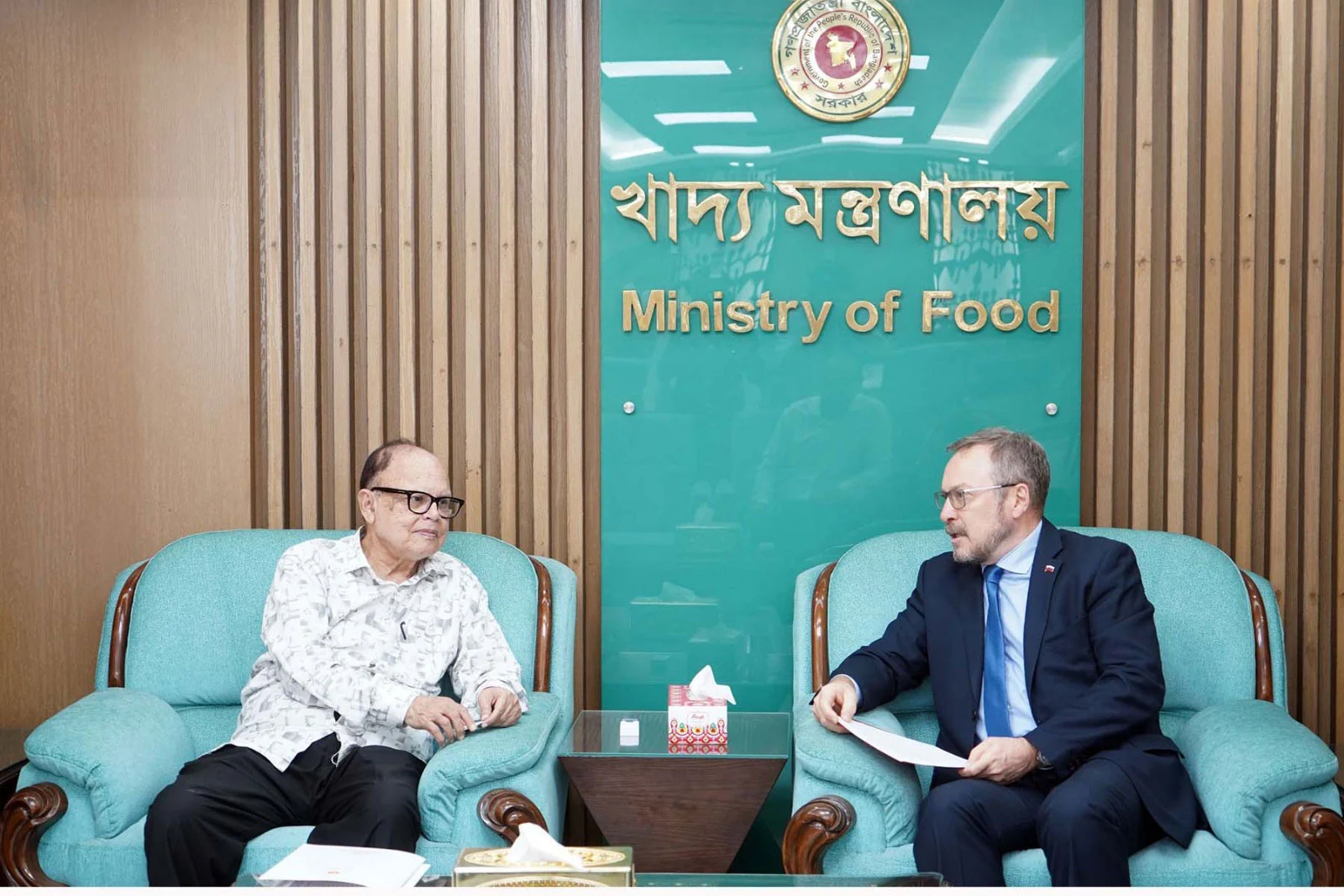 খাদ্য উপদেষ্টার সঙ্গে রাশিয়ার রাষ্ট্রদূতের সাক্ষাৎ