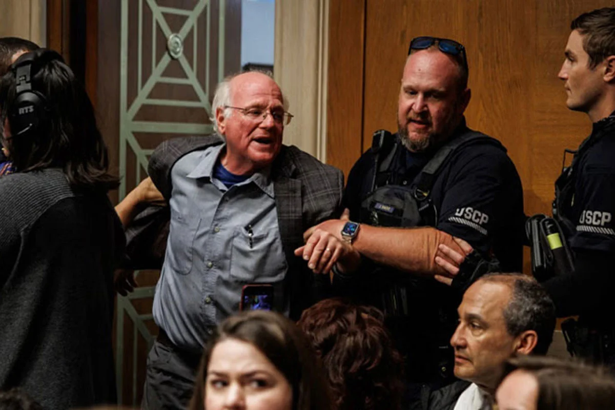 গাজায় হত্যাযজ্ঞের প্রতিবাদ, মার্কিন সিনেট থেকে গ্রেফতার বেন কোহেন