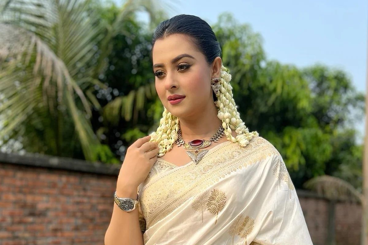 শুধু শুধু সন্তানদের মধ্যে বিভাজন করবেন না: শবনম বুবলী