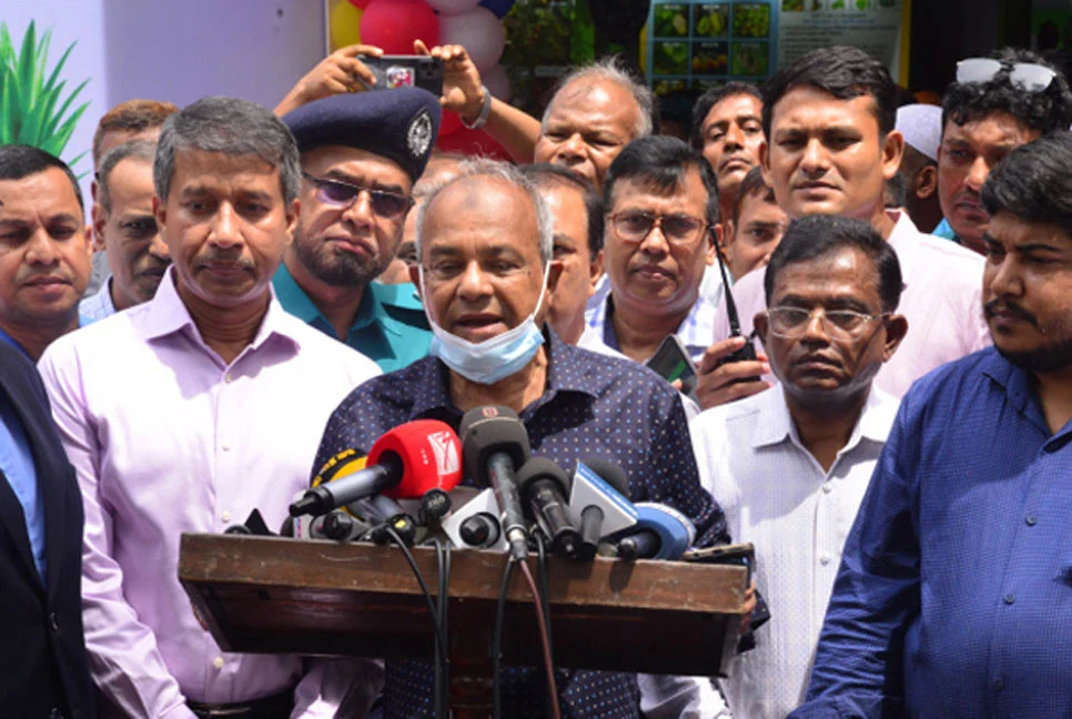 দেশি ফল খেলে সাশ্রয় হবে বৈদেশিক মুদ্রা: স্বরাষ্ট্র উপদেষ্টা