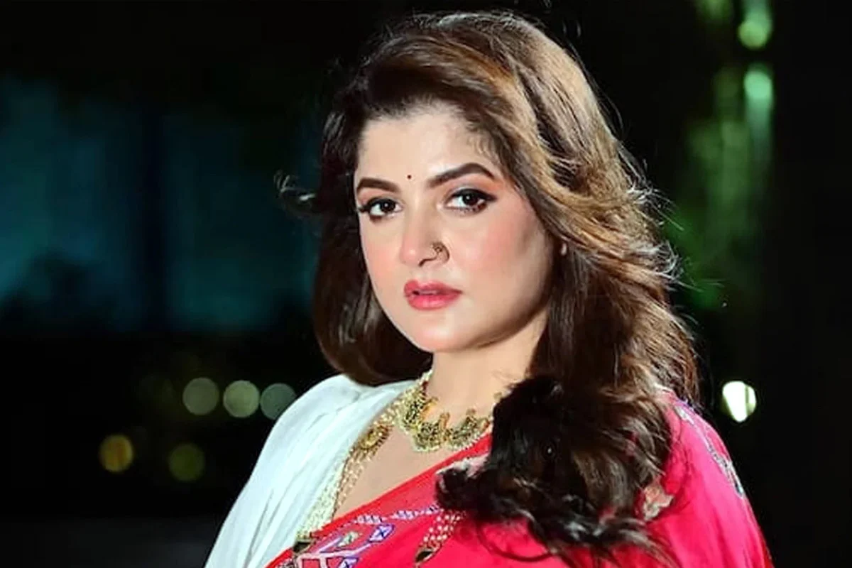 বিয়ে করেনি ছেলে তবুও যেভাবে শাশুড়ি হলেন শ্রাবন্তী