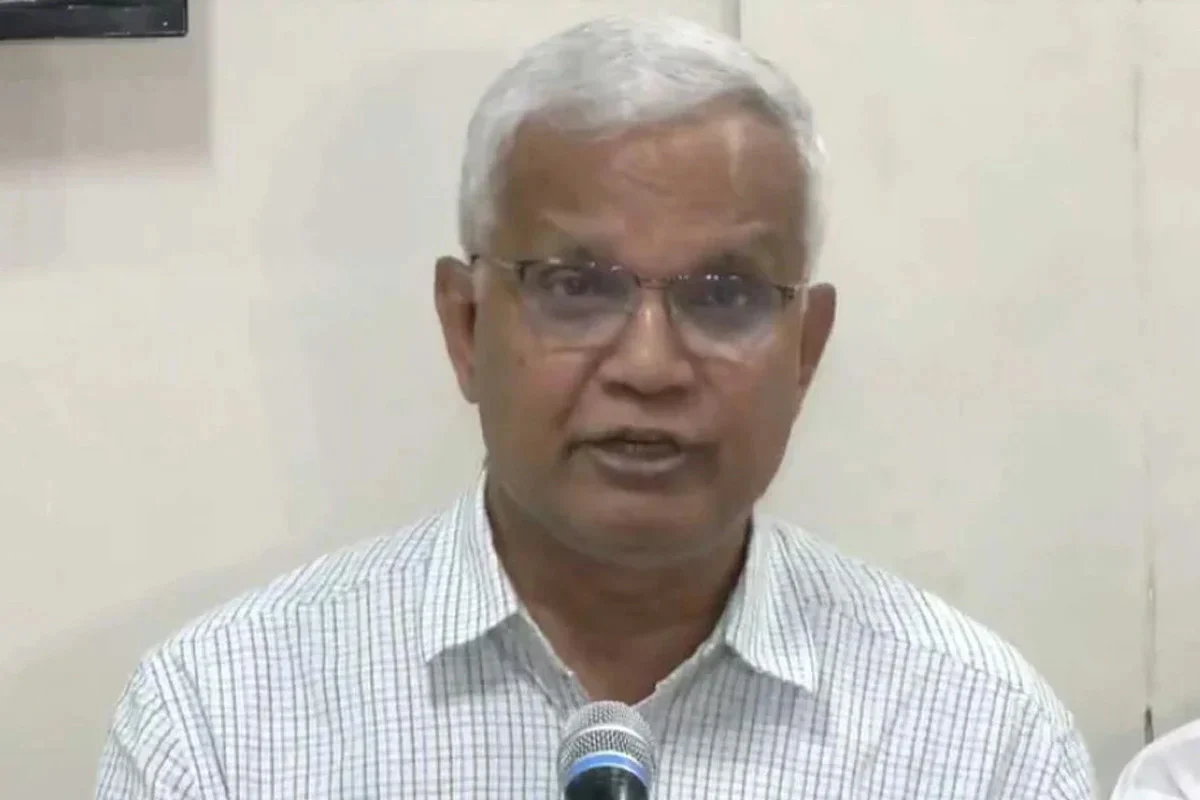 জুলাই শহীদদের নিয়ে দলীয়করণ হলে তাদের অবমূল্যায়ন করা হবে : ডা. জাহিদ