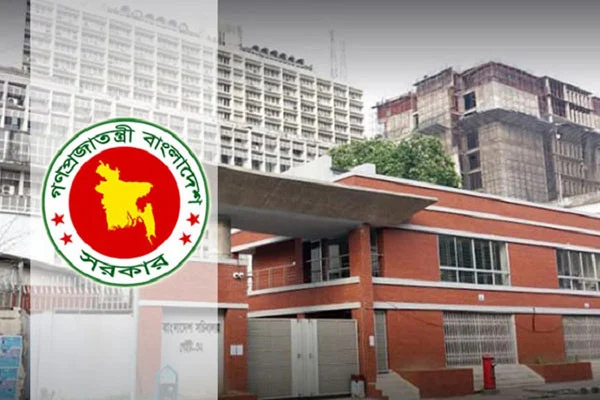 সচিবালয়ে কর্মচারীদের মধ্যে সংঘর্ষ, আহত ৫